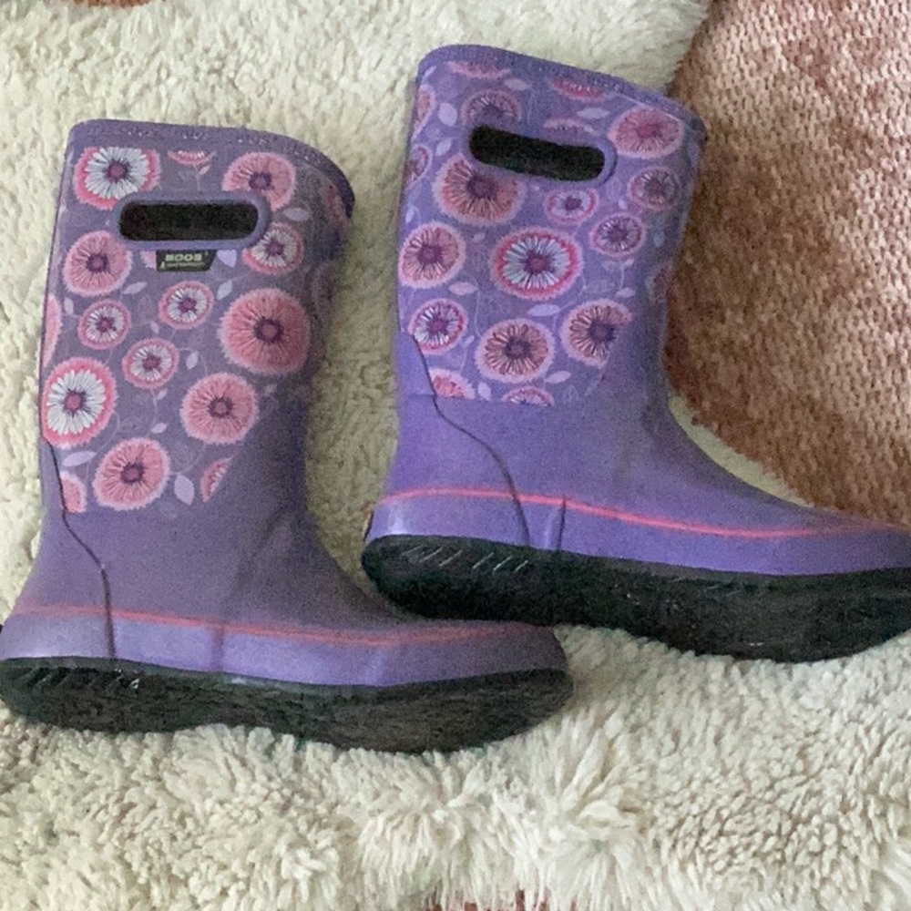 Bogs Girls Lavender Floral Rain Boots